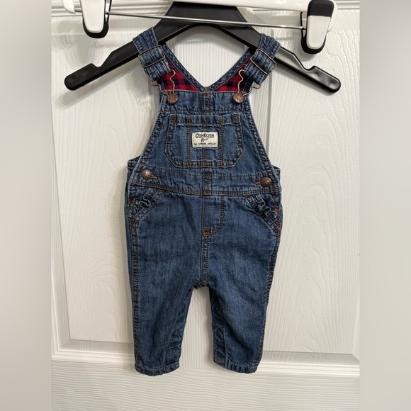 OshKosh B'gosh Other - OshKosh B’gosh Denim Overalls 6M Classic Baby Blue Jean Overalls flannel lined